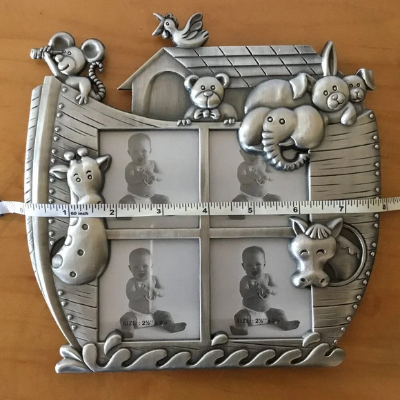 Vintage pewter children's photo frame holding four photos - Picture 4 of 9